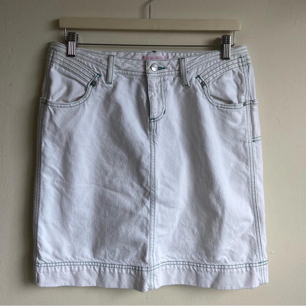 Custo Barcelona white denim above the knee skirt with contrast stitching